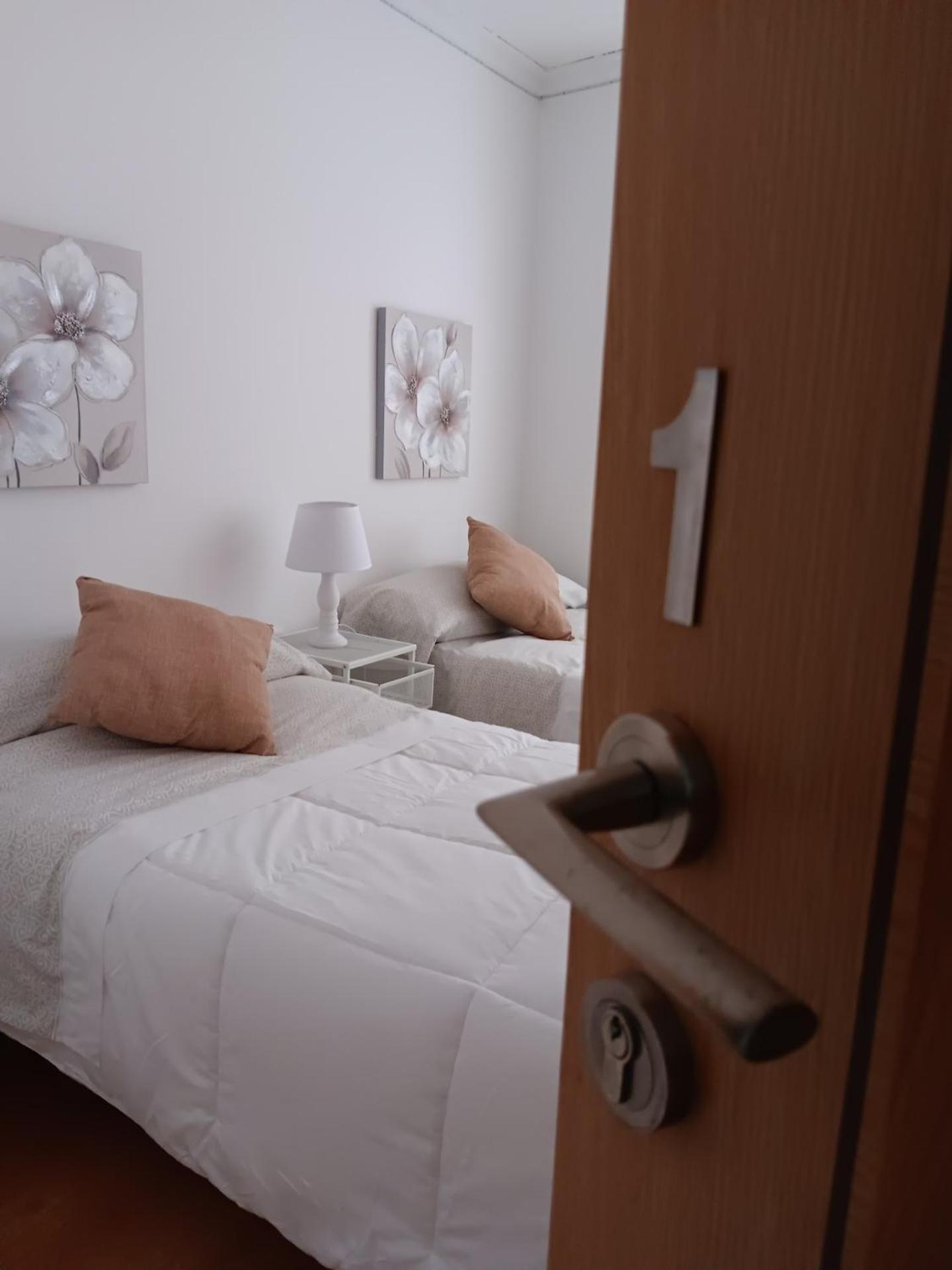 Apartamento Familiar Centro Historico Plaza Ayuntamiento "Ciutat Vella" Valencia Bagian luar foto